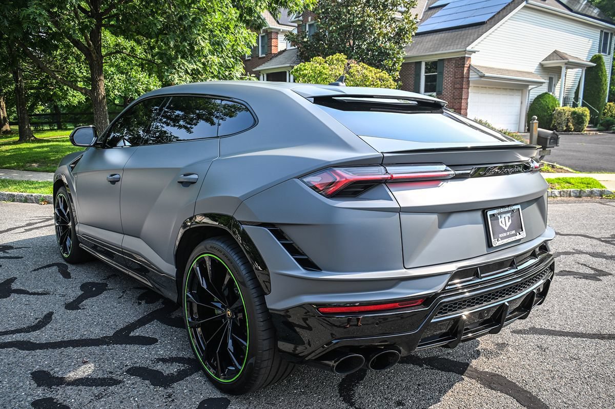 Used 2024 Lamborghini Urus S AWD/4WD image 9