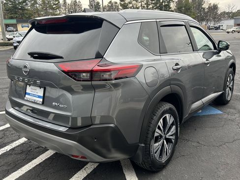 Used 2023 Nissan Rogue SV w/ SV Premium Package image 7