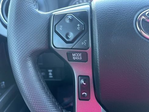 Used 2021 Toyota Tacoma TRD Sport w/ Technology Package image 25