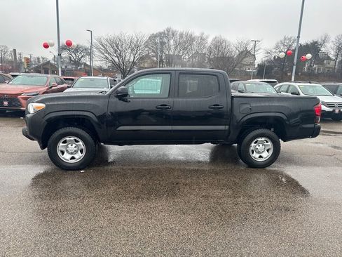 Used 2019 Toyota Tacoma SR5 image 4