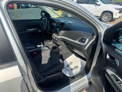 Used 2012 Dodge Journey SXT image 12