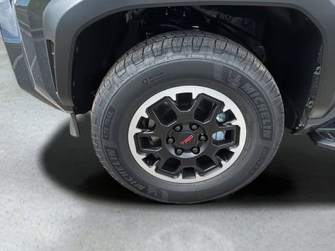 New 2026 Toyota 4Runner TRD Off-Road AWD/4WD image 9