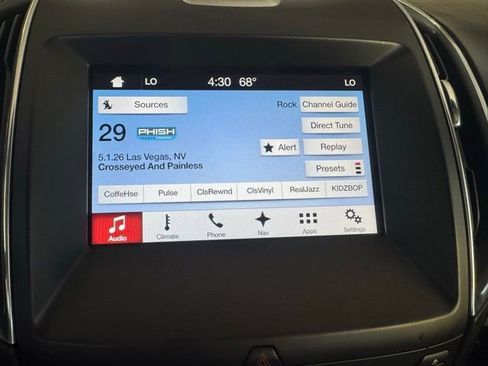 Used 2017 Ford Edge Titanium w/ Technology Package FWD image 19