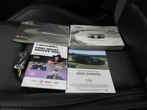 Used 2020 Chevrolet Camaro SS RWD image 60