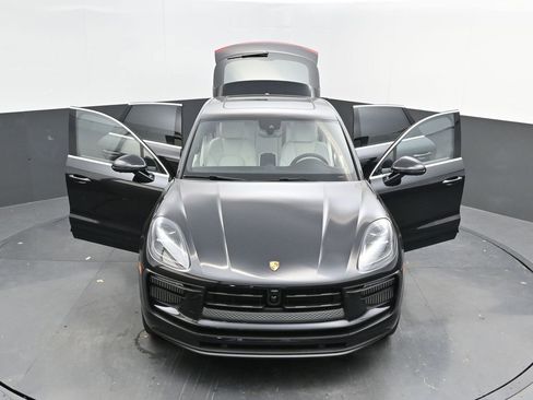 New 2025 Porsche Macan S image 48
