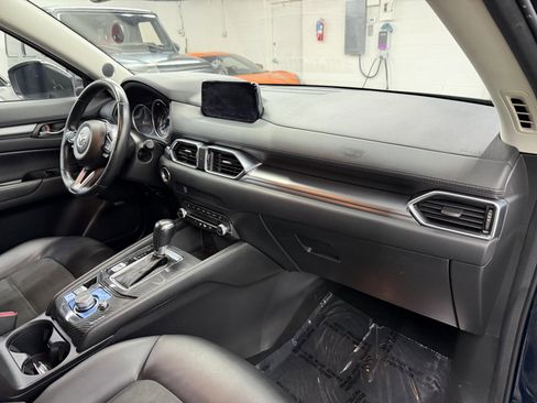 Used 2019 MAZDA CX-5 Touring image 17