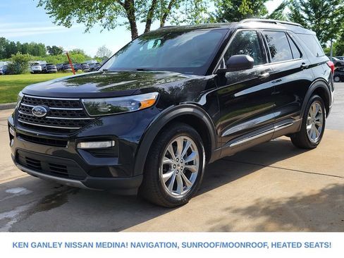 Used 2023 Ford Explorer XLT w/ Equipment Group 202A AWD/4WD image 7