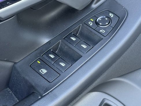 Used 2025 BMW i5 xDrive40 w/ Premium Package image 14