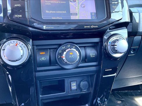 Used 2019 Toyota 4Runner TRD Off-Road AWD/4WD image 34