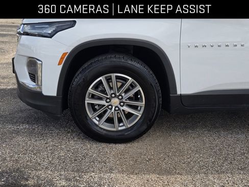 Used 2024 Chevrolet Traverse LT FWD image 8
