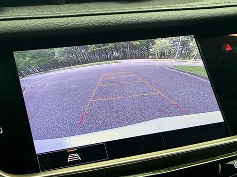 Used 2023 Cadillac XT5 Luxury FWD image 32