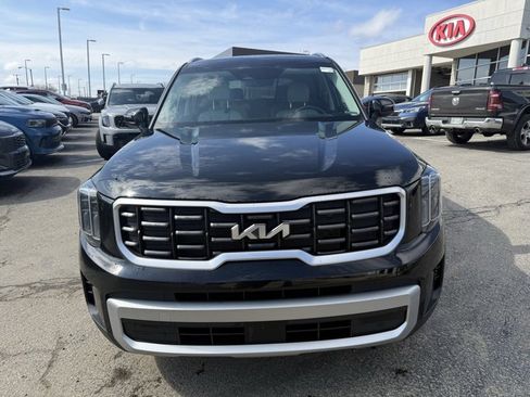 Used 2023 Kia Telluride S w/ S Sunroof Package image 2