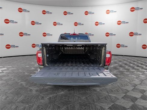 Used 2024 GMC Canyon AT4 w/ Technology Package image 28