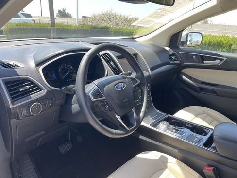 Used 2020 Ford Edge SEL w/ Convenience Package FWD image 10