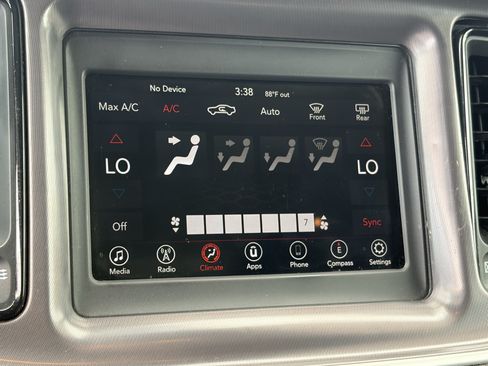 Used 2020 Dodge Challenger SXT RWD image 20