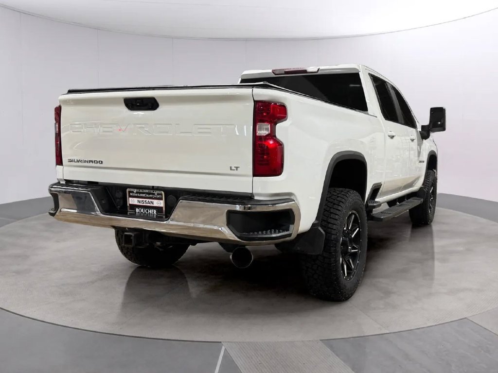 Used 2021 Chevrolet Silverado 2500 LT w/ Convenience Package AWD/4WD image 3