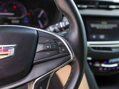 Used 2019 Cadillac XT5 Luxury FWD image 12