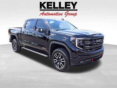 Certified 2025 GMC Sierra 1500 AT4 w/ AT4 Premium Package AWD/4WD image 1