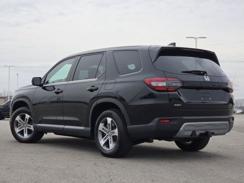 Used 2025 Honda Pilot EX-L image 17