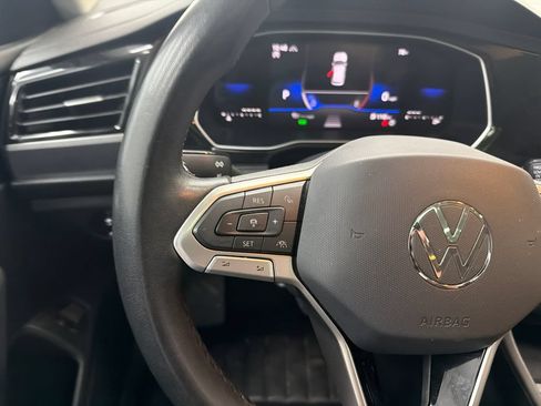 Used 2024 Volkswagen Jetta SE FWD image 24