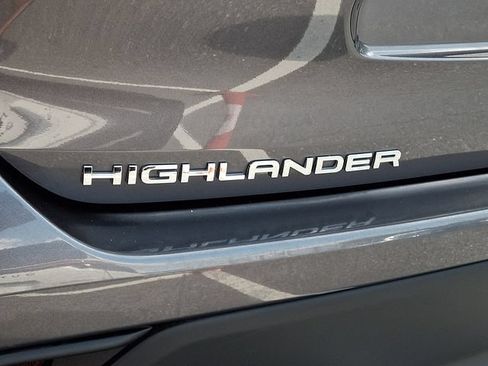 Used 2021 Toyota Highlander L AWD/4WD image 49