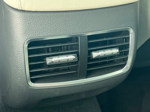 Used 2025 Hyundai Sonata Limited FWD image 40