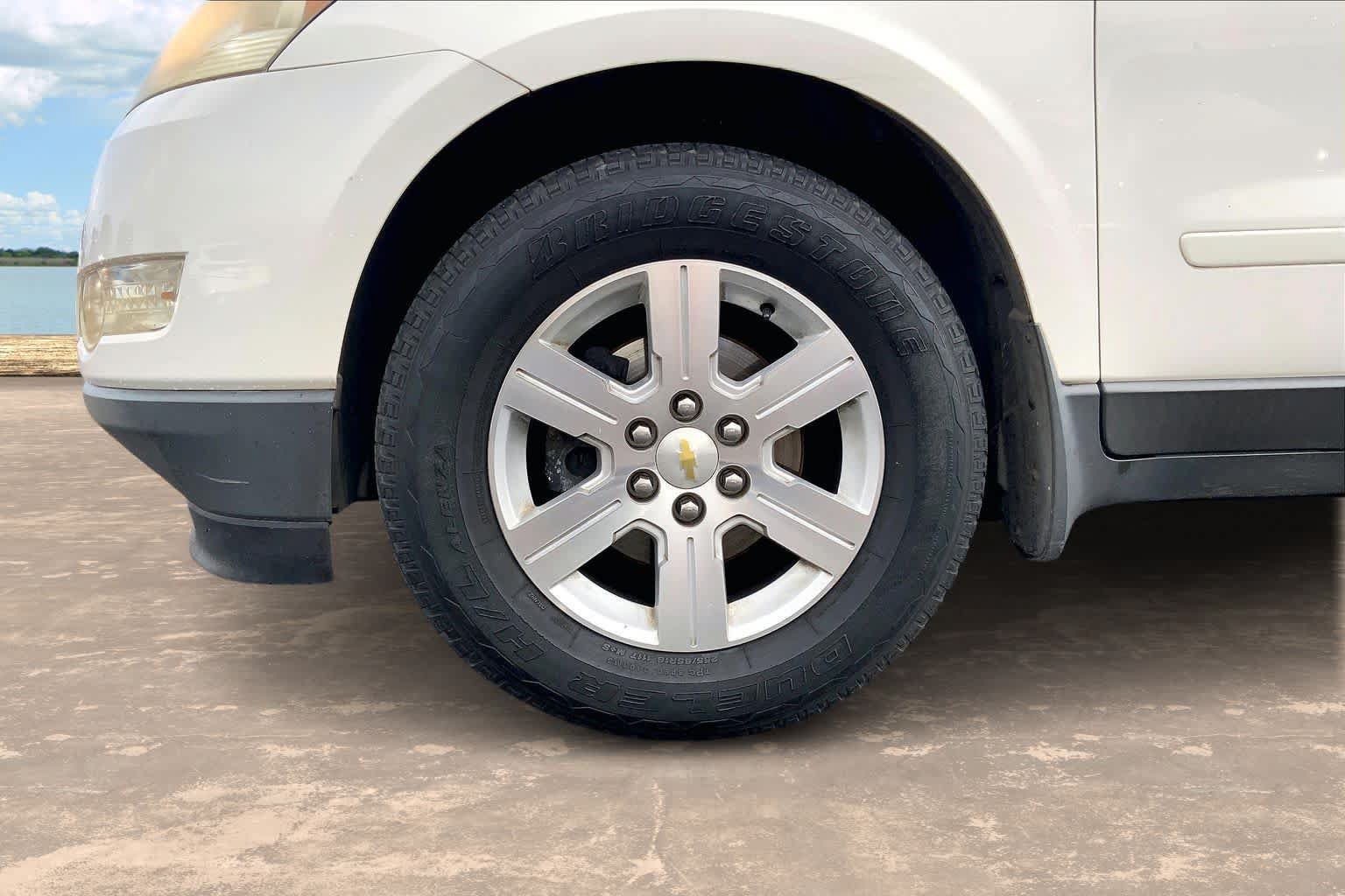 Used 2012 Chevrolet Traverse LT AWD/4WD image 8