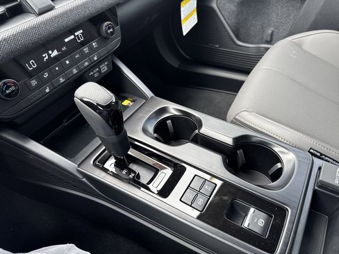New 2026 Subaru Outback Limited AWD/4WD image 23