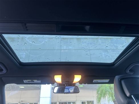 Used 2016 Mercedes-Benz E 350 Sedan image 23