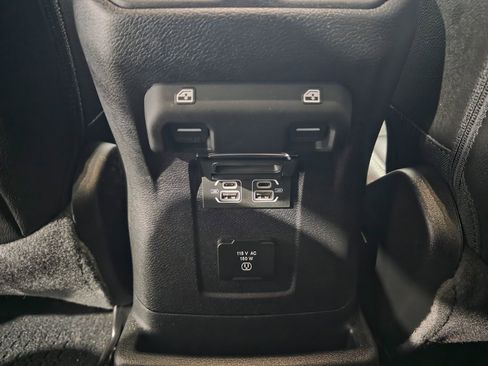 Used 2021 Jeep Wrangler Unlimited Sahara w/ Uconnect 4C Nav & Sound Group image 35