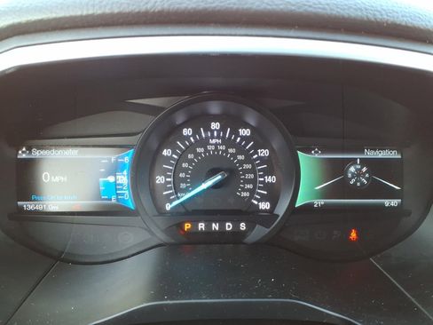 Used 2016 Ford Edge Titanium w/ Technology Package image 19