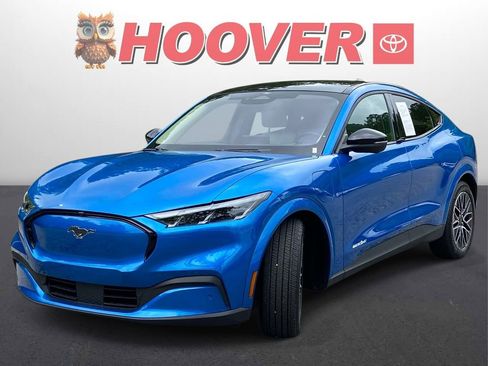 Used 2025 Ford Mustang Mach-E Premium RWD image 5