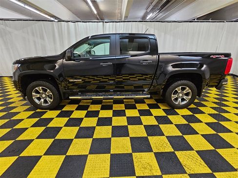 Used 2019 Chevrolet Colorado W/T w/ WT Convenience Package image 6