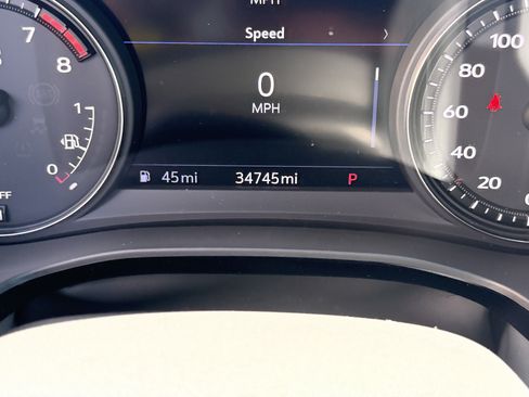 Used 2022 Cadillac XT5 Premium Luxury w/ Technology Package FWD image 28