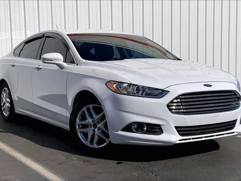 Used 2015 Ford Fusion SE w/ Equipment Group 202A image 31