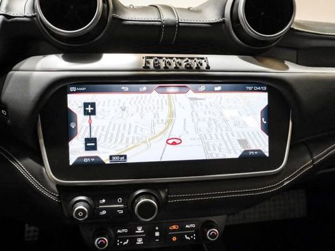 Used 2019 Ferrari Portofino image 28