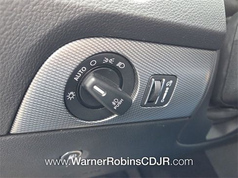 Used 2018 Dodge Durango GT image 29