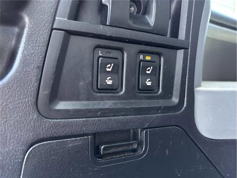 Used 2015 Toyota Sequoia SR5 image 19