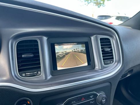 Used 2020 Dodge Charger SXT w/ Leather Interior Group image 32