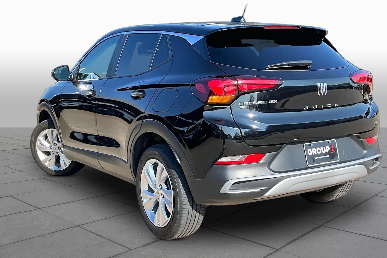 Used 2025 Buick Encore GX Preferred AWD/4WD image 12
