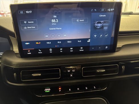 Used 2023 Lincoln Nautilus AWD w/ Premium Package image 17