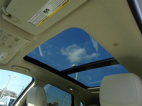 Certified 2024 Cadillac XT5 Premium Luxury w/ LPO, Floor Liner Package image 13