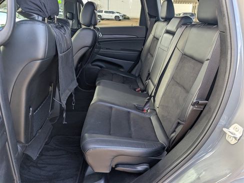 Used 2022 Jeep Grand Cherokee Laredo X image 29