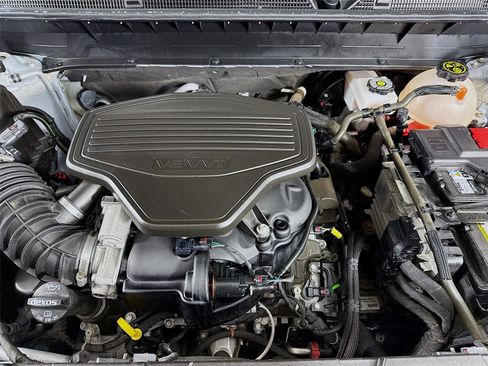 Used 2020 GMC Acadia SLE w/ Driver Convenience Package image 31