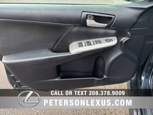 Used 2013 Toyota Camry SE image 18