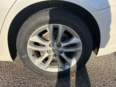 Used 2016 Chevrolet Malibu LT w/ Leather Package image 21