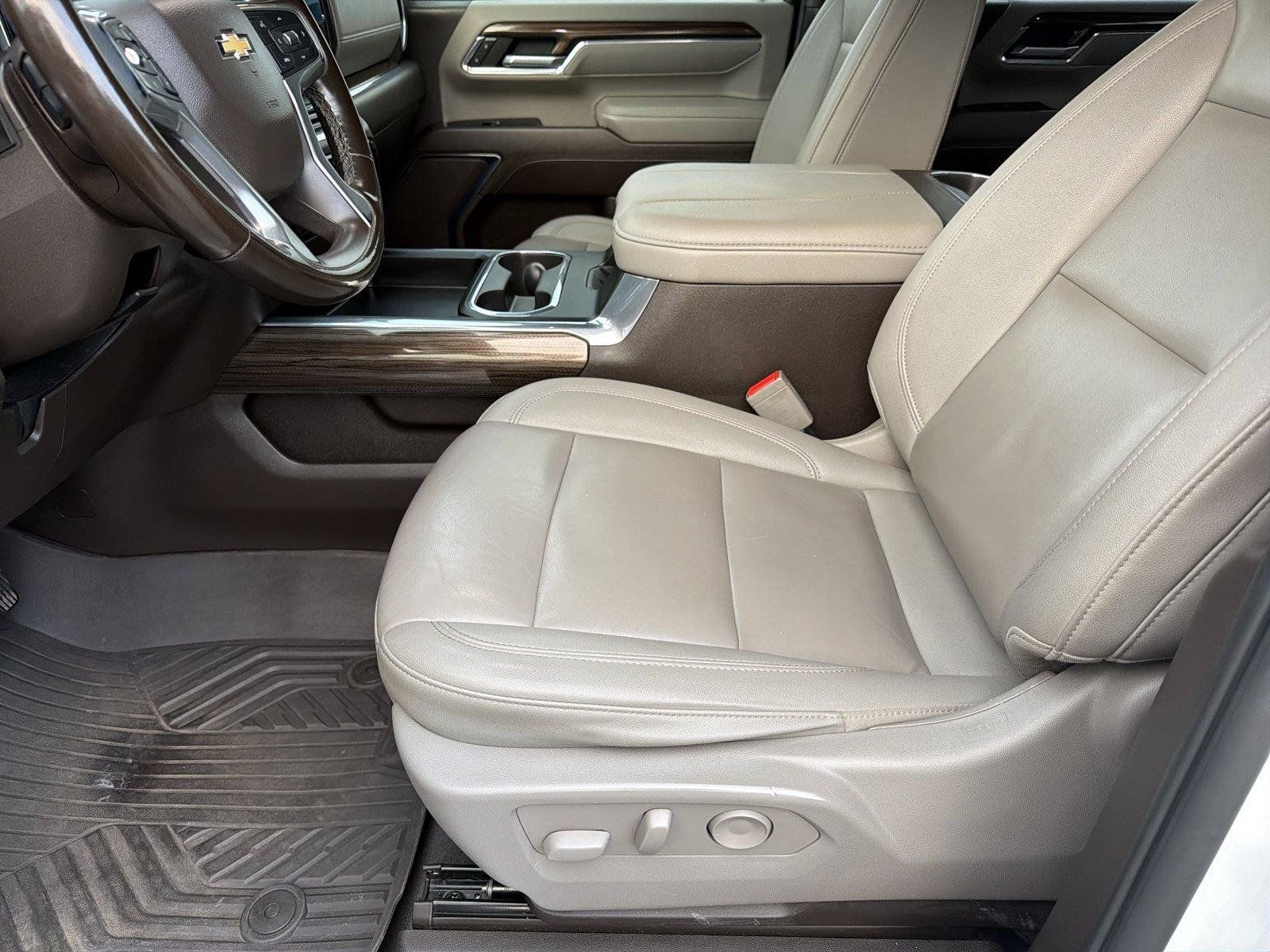 Used 2024 Chevrolet Silverado 2500 LT w/ All Star Edition AWD/4WD image 8