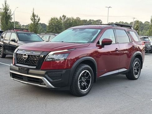 Used 2024 Nissan Pathfinder Rock Creek AWD/4WD image 7