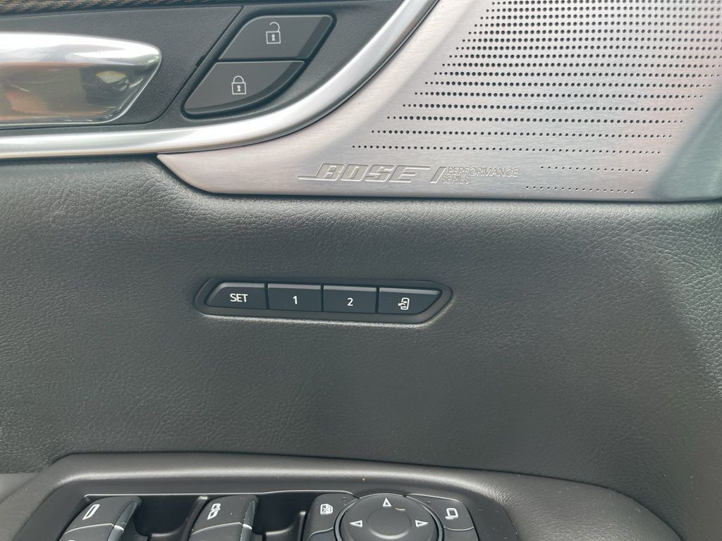 Used 2025 Cadillac XT6 Sport w/ Platinum Package AWD/4WD image 24