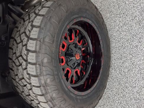 Used 2025 Jeep Wrangler Unlimited Rubicon 392 AWD/4WD image 8